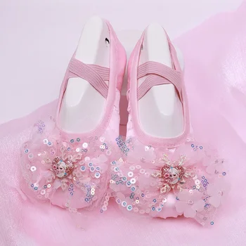 Обувь с блестками для девочек, вечерние тапочки принцессы для детей, обувь на плоской подошве с цветочными блестками, летняя детская обувь для балерин