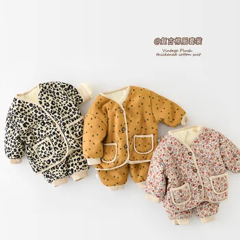Зимний Корейский новый комплект хлопчатобумажных пальто для малышей для девочек, детское Корейское плюшевое утолщенное пальто и штаны, комплект одежды из двух предметов
