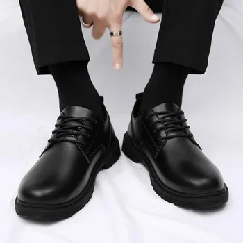 Повседневная кожаная обувь Мужская Осенняя Мужская деловая обувь в британском стиле для мальчиков Коричневые ботинки Martin в стиле ретро с низким берцем