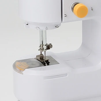 Мини-электронная швейная машинка с ножной педалью, касательный нож, осветительная лампа для начинающих, брюки для начинающих, изделия из кожи и ткани 3
