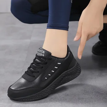 Кроссовки для женщин, черные кроссовки, тренды 2023, Удобная осенняя обувь для отдыха, увеличивающая рост, массивная Дышащая обувь большого размера