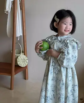 2023 Осеннее Новое Корейское детское платье Для девочек, платье с цветочным рисунком, Кремовое бархатное платье с длинным рукавом 3